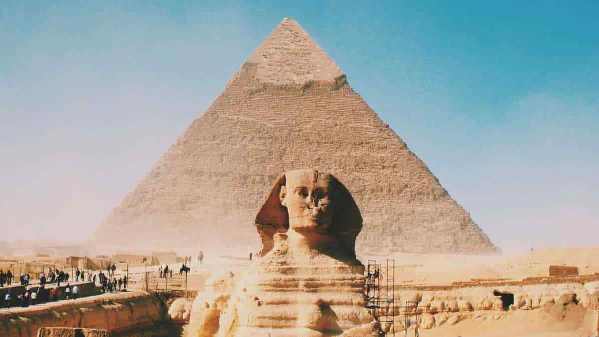smallox virus ancient egyptian times - the great pyramid and the sphinx